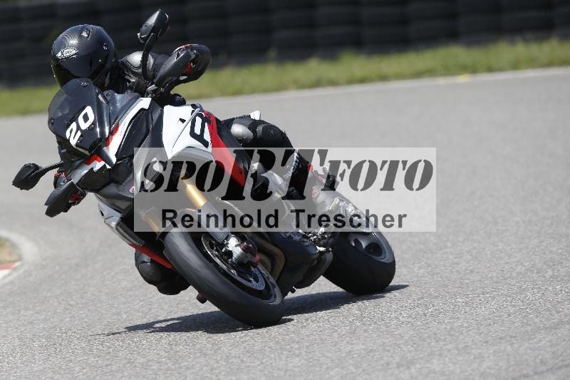 /27 12.06.2025 Ducati Schweiz Trackday Warmup  ADR/gruen-vert/20